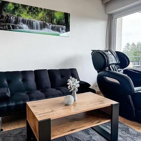 Relaxapartment Massagesessel, Kueche, Balkon, Schönwalde